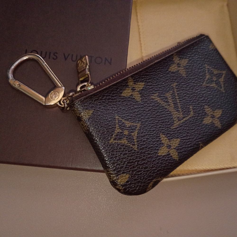 Louis Vuitton Brown Key Pouch - Picture 3 of 10